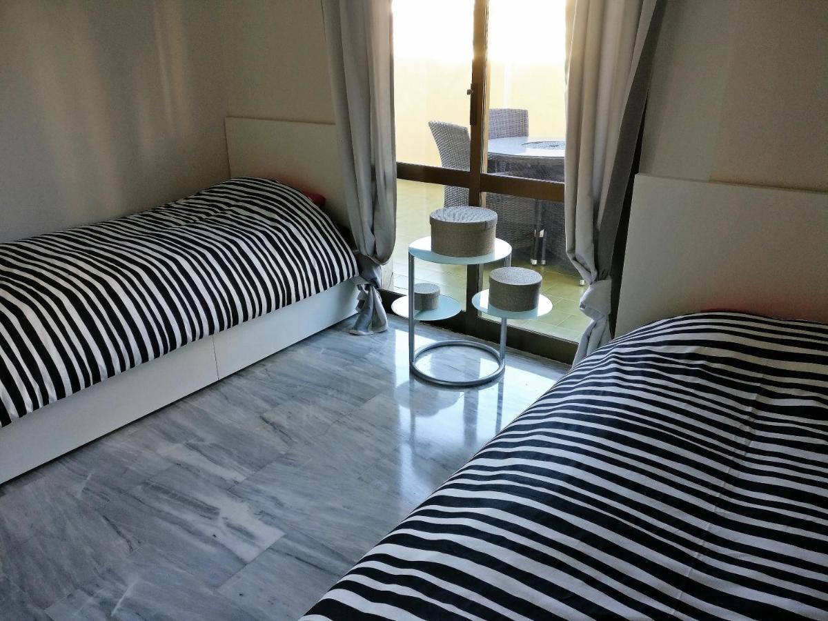 2 Bedroom 2 Bathroom Apartment In The Heart Of Fuengirola With Big Terrace And Free Parking Space Close To Beach Buitenkant foto