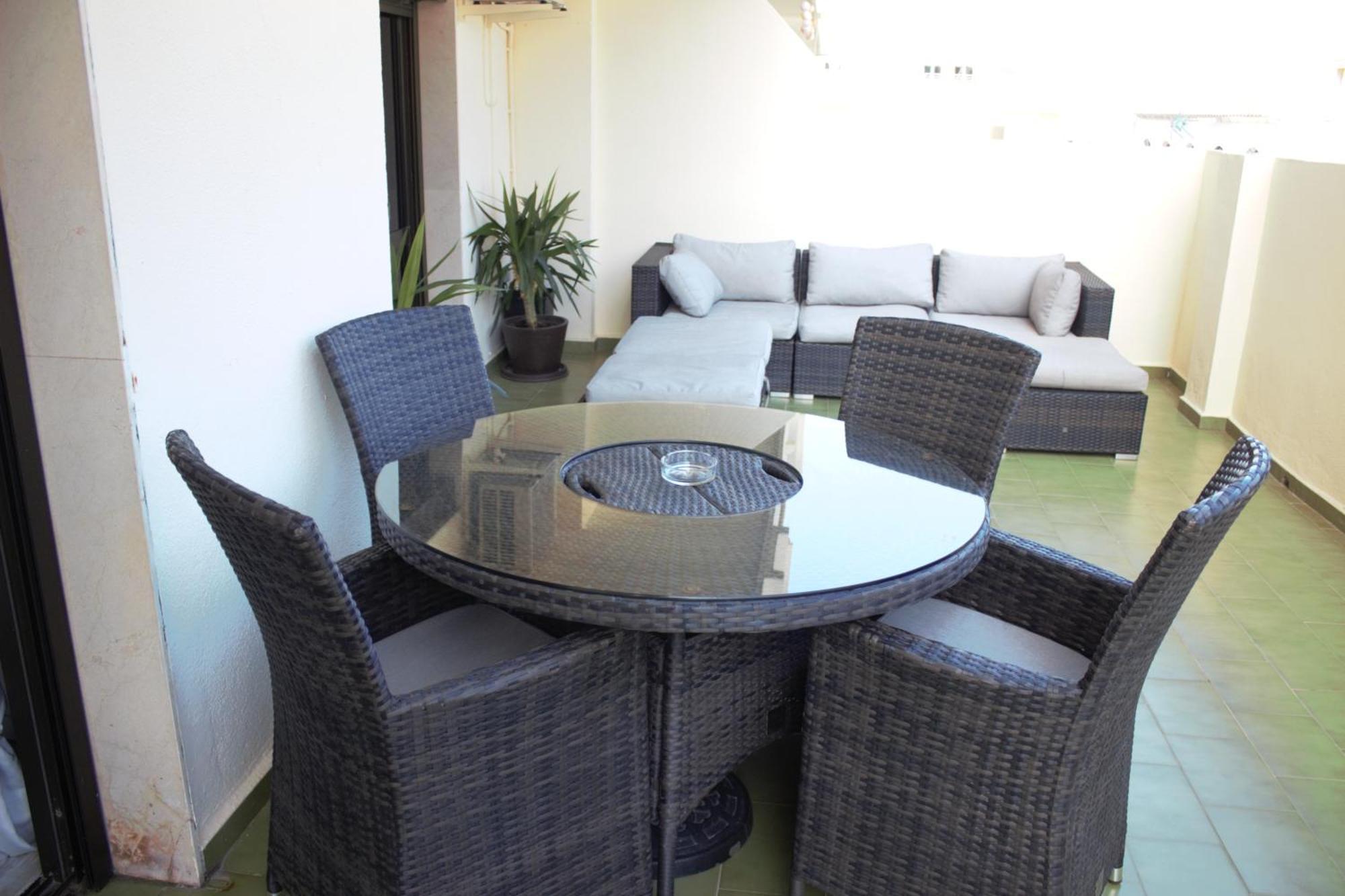 2 Bedroom 2 Bathroom Apartment In The Heart Of Fuengirola With Big Terrace And Free Parking Space Close To Beach Buitenkant foto
