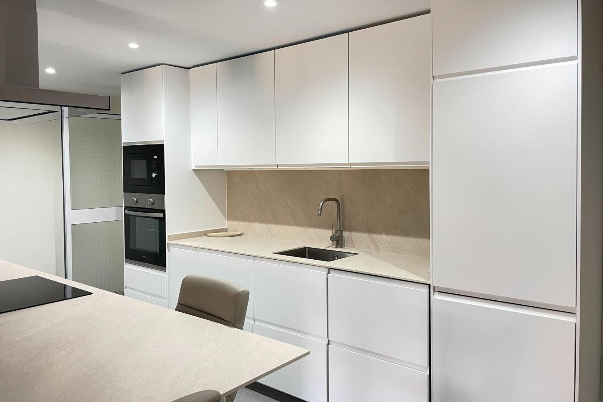 2 Bedroom 2 Bathroom Apartment In The Heart Of Fuengirola With Big Terrace And Free Parking Space Close To Beach Buitenkant foto